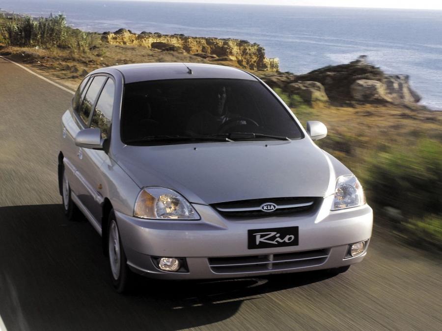  Kia Rio Wagon 2002 года  (фото 4 из 17)